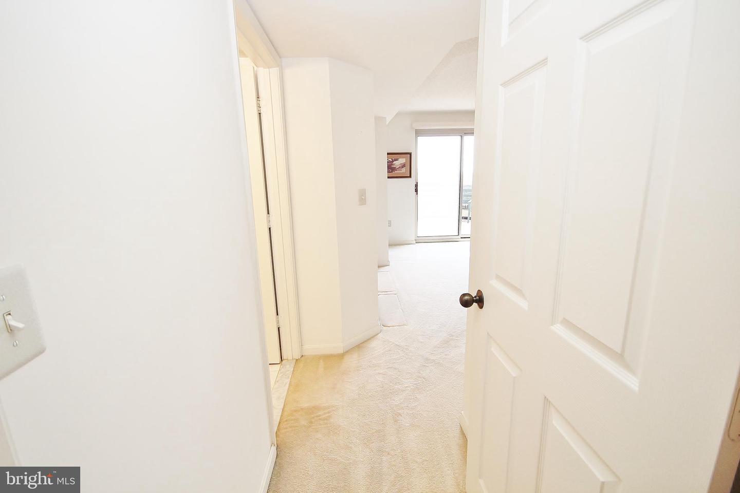 2151 JAMIESON AVENUE Unit: 1809