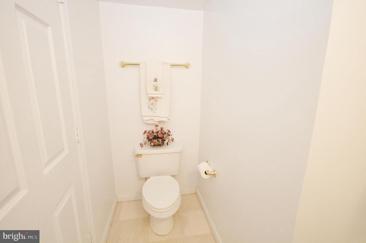 2151 JAMIESON AVENUE Unit: 1809