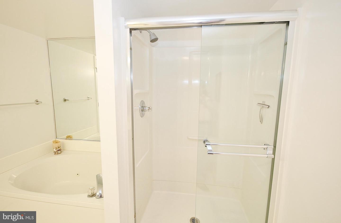 2151 JAMIESON AVENUE Unit: 1809