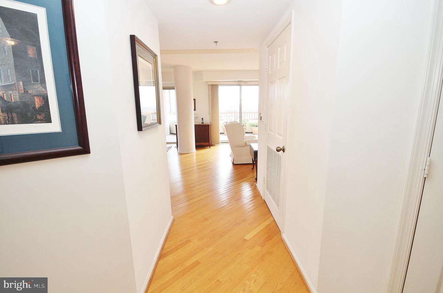 2151 JAMIESON AVENUE Unit: 1809