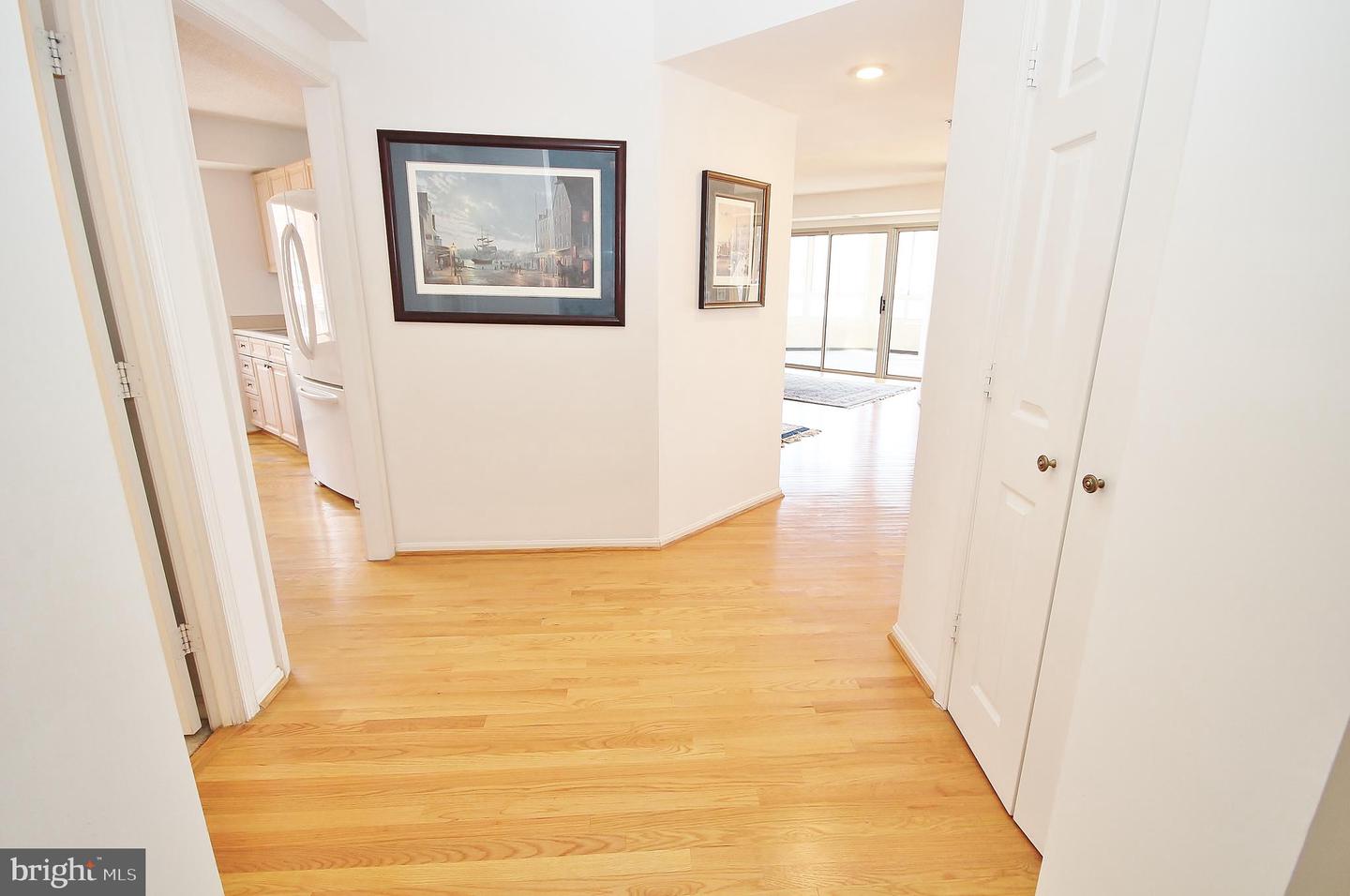 2151 JAMIESON AVENUE Unit: 1809