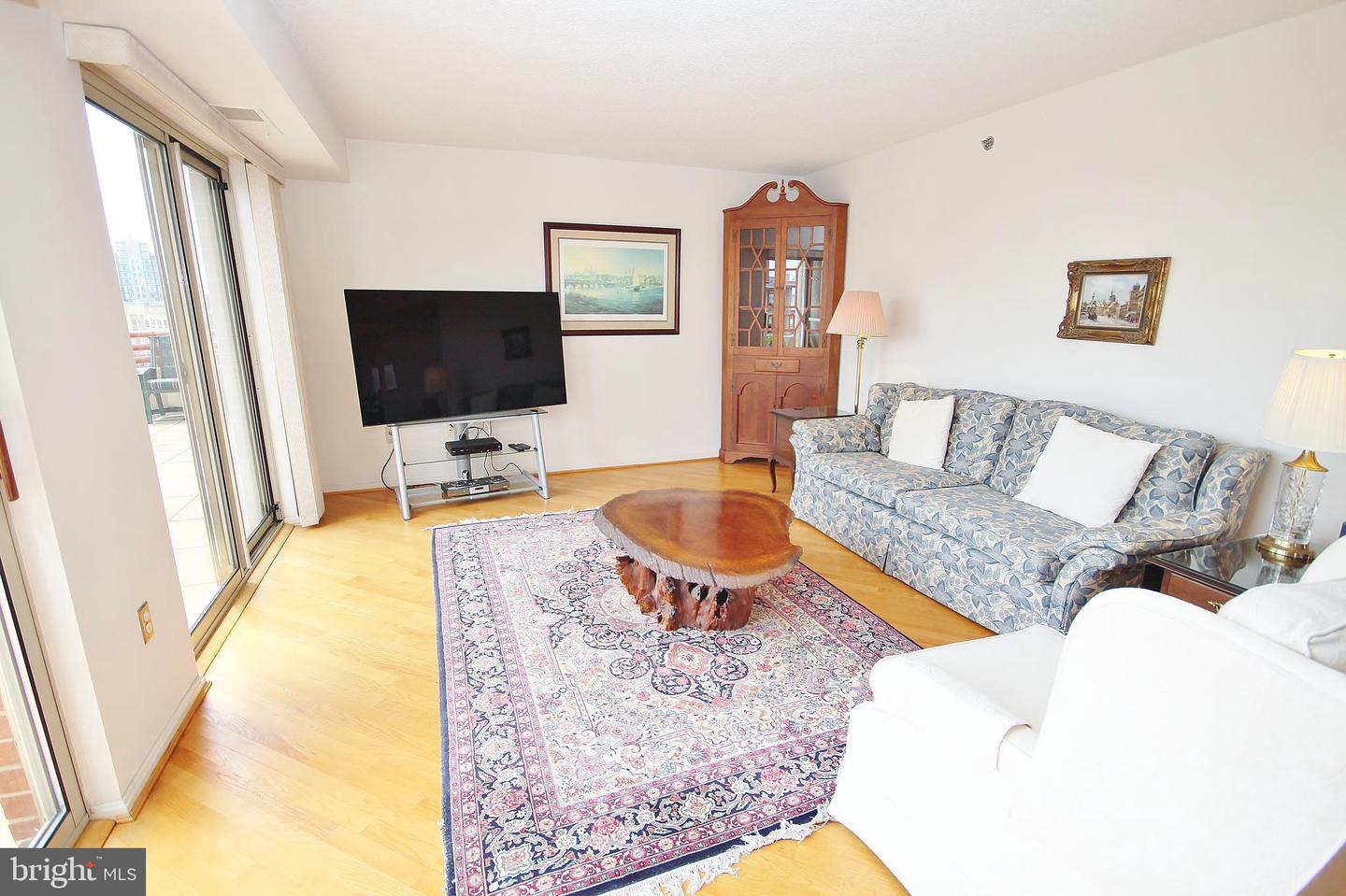 2151 JAMIESON AVENUE Unit: 1809