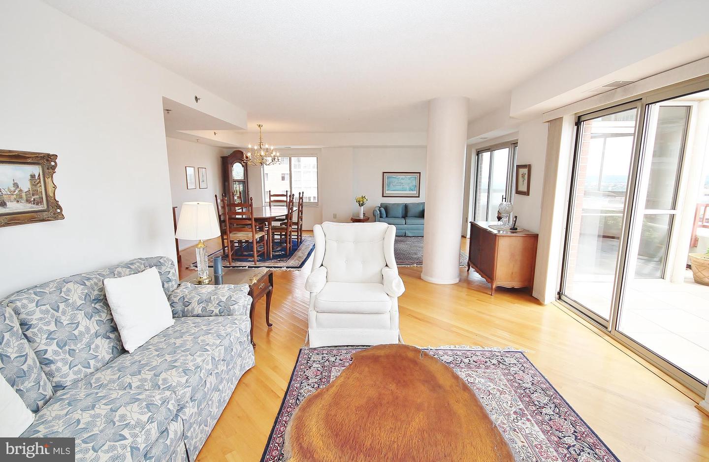 2151 JAMIESON AVENUE Unit: 1809