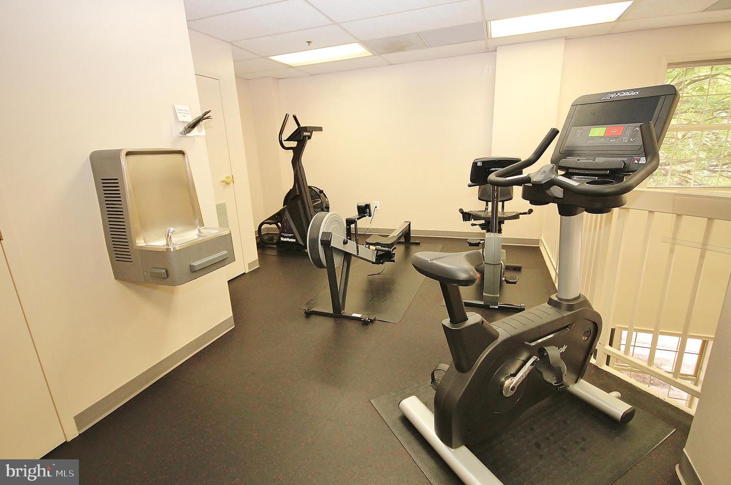 2151 JAMIESON AVENUE Unit: 1809