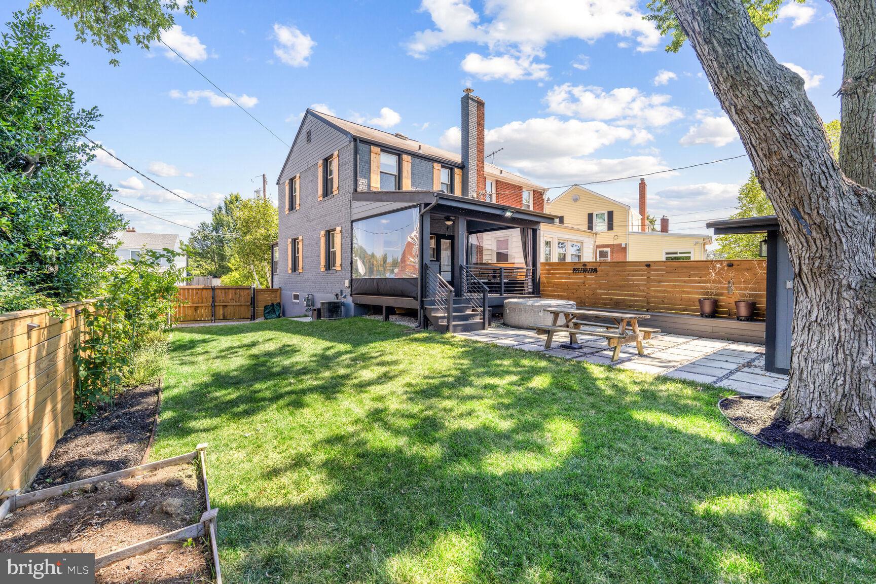 2613 Jefferson Dr