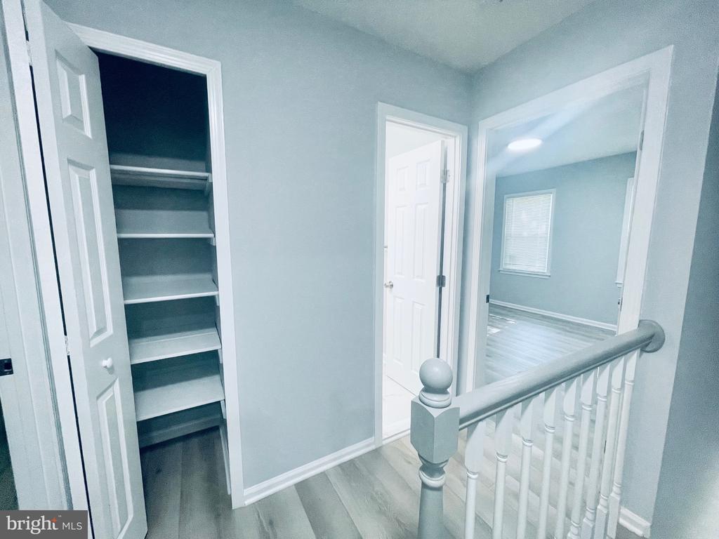 1129 EDWARD DRIVE