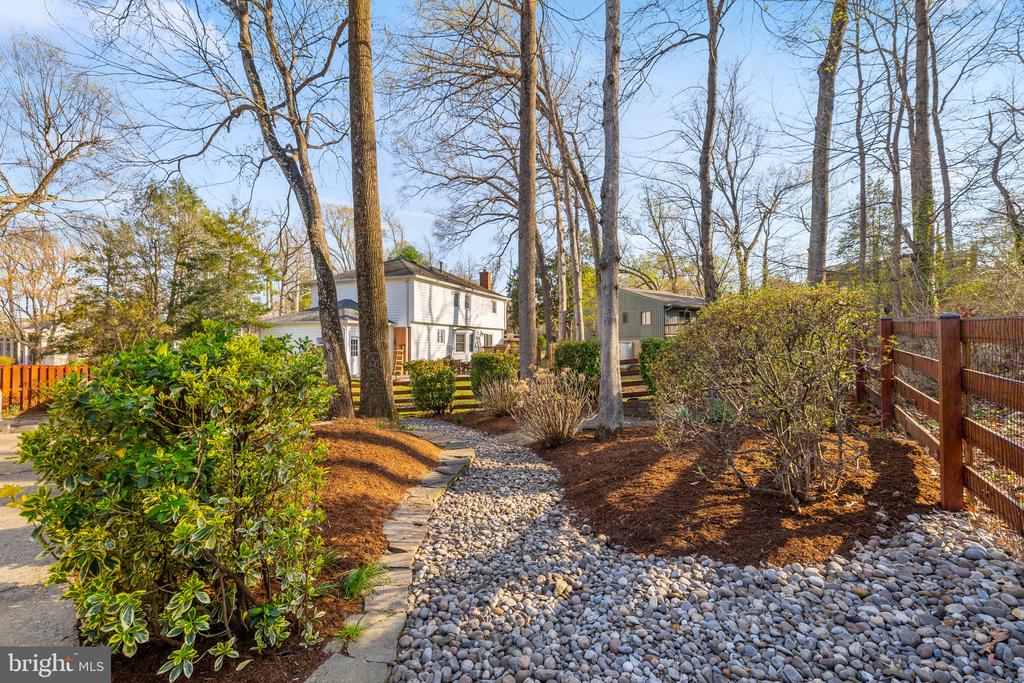 4500 WAKEFIELD DRIVE