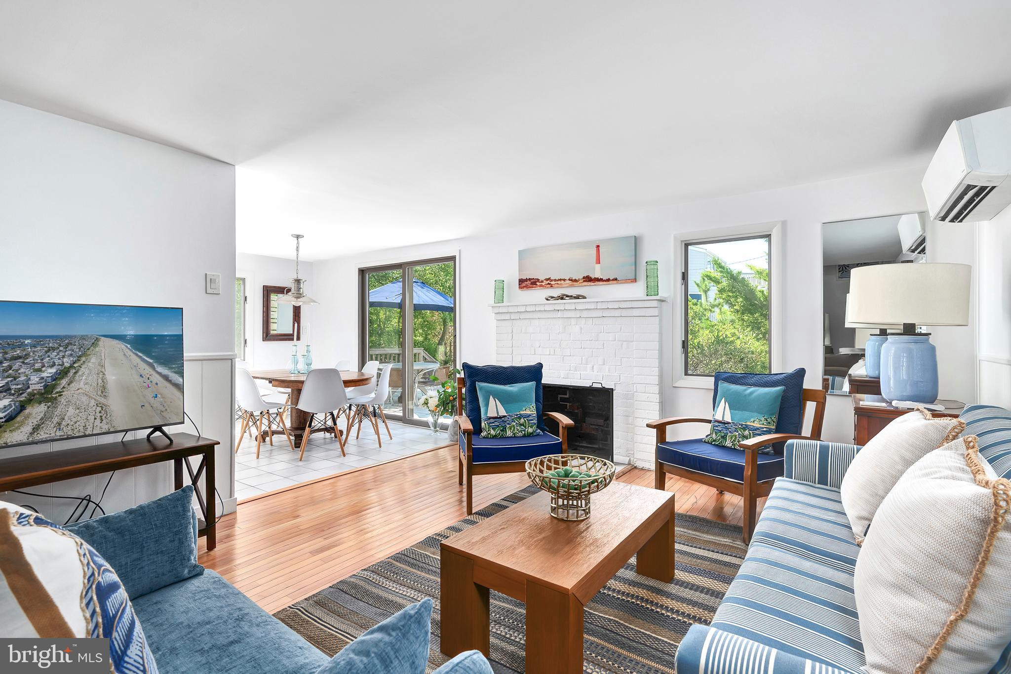 2 E CUMBERLAND AVENUE