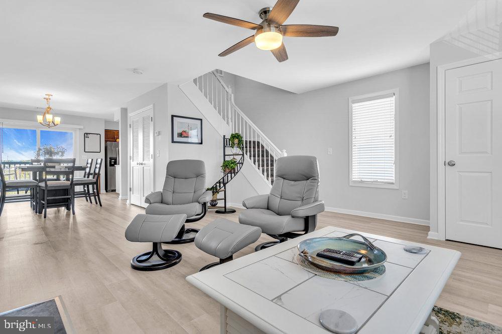 441 E BAY 9