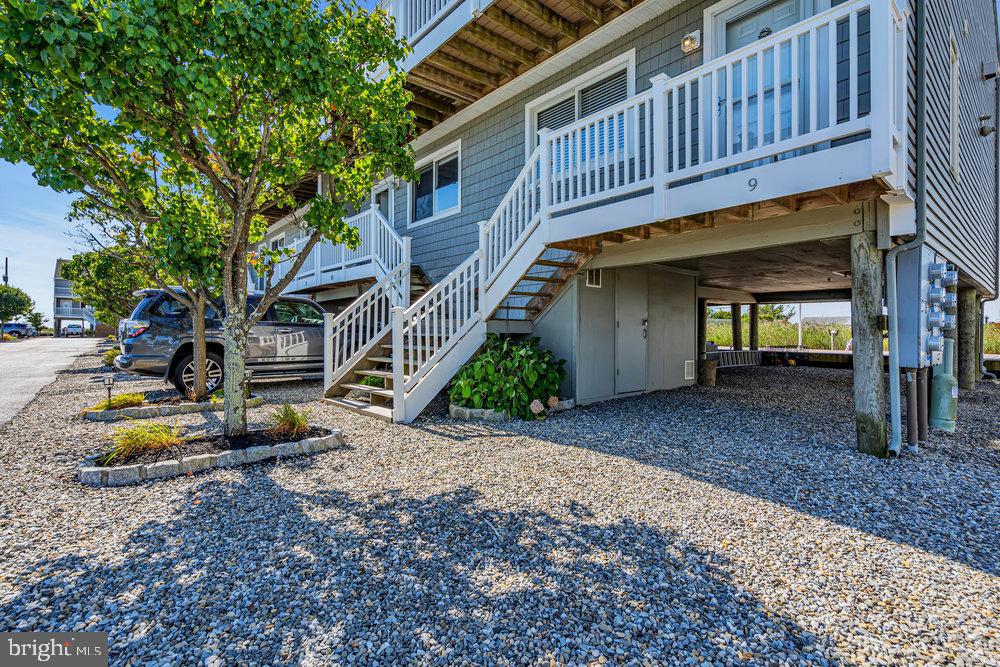 441 E BAY 9