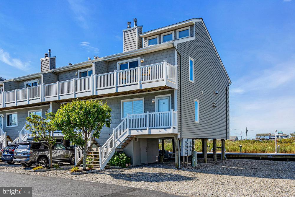 441 E BAY 9