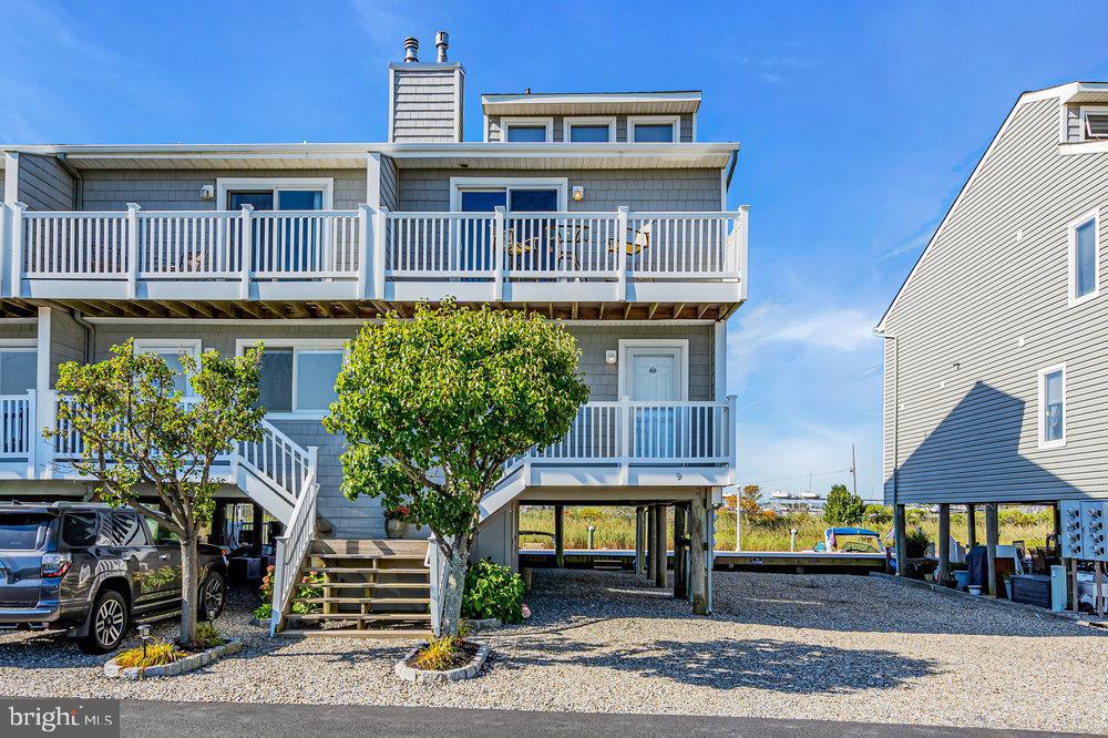 441 E BAY 9