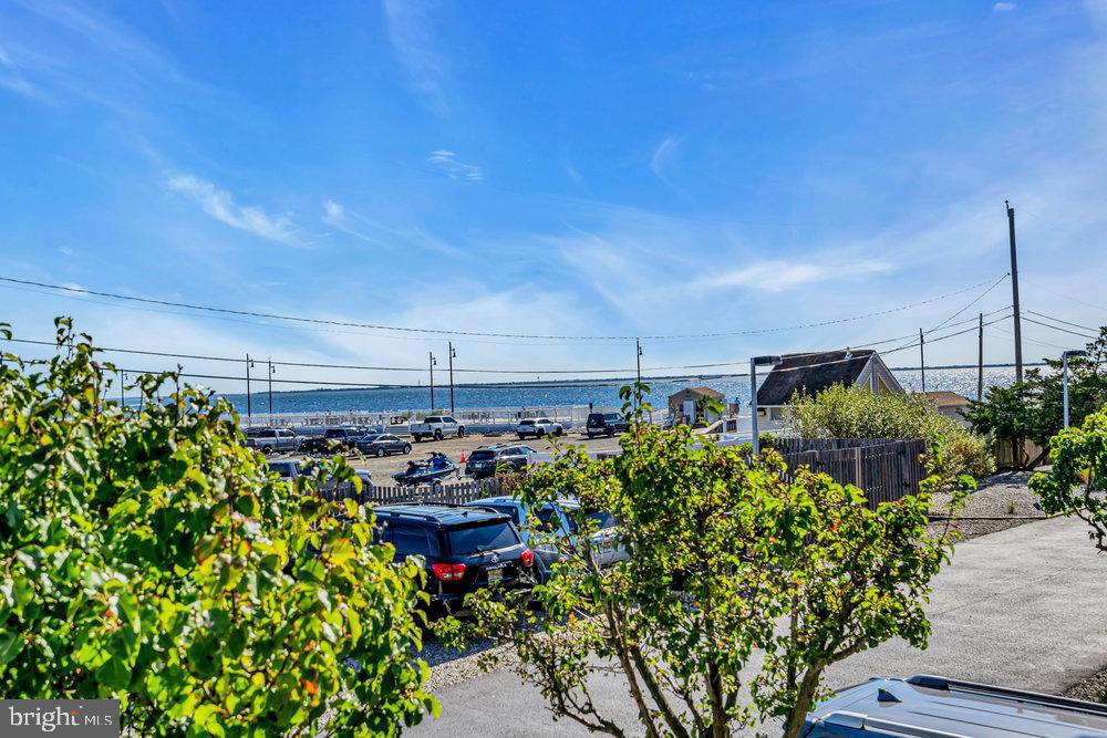 441 E BAY 9