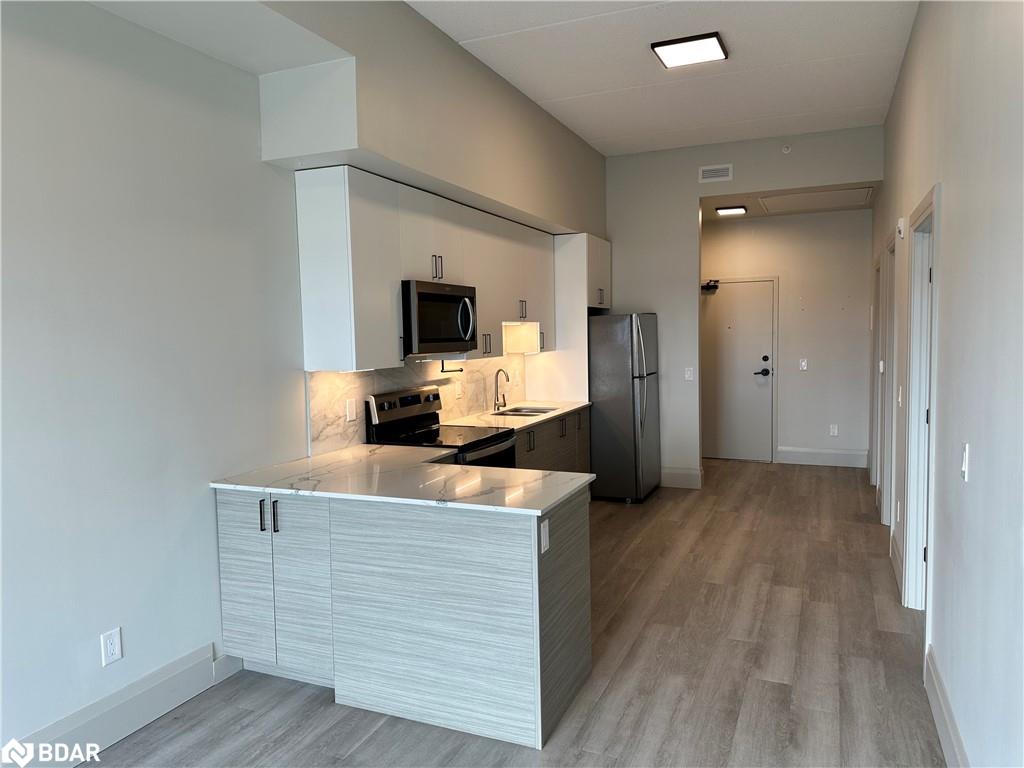230-75 Barrie Road Unit: 230