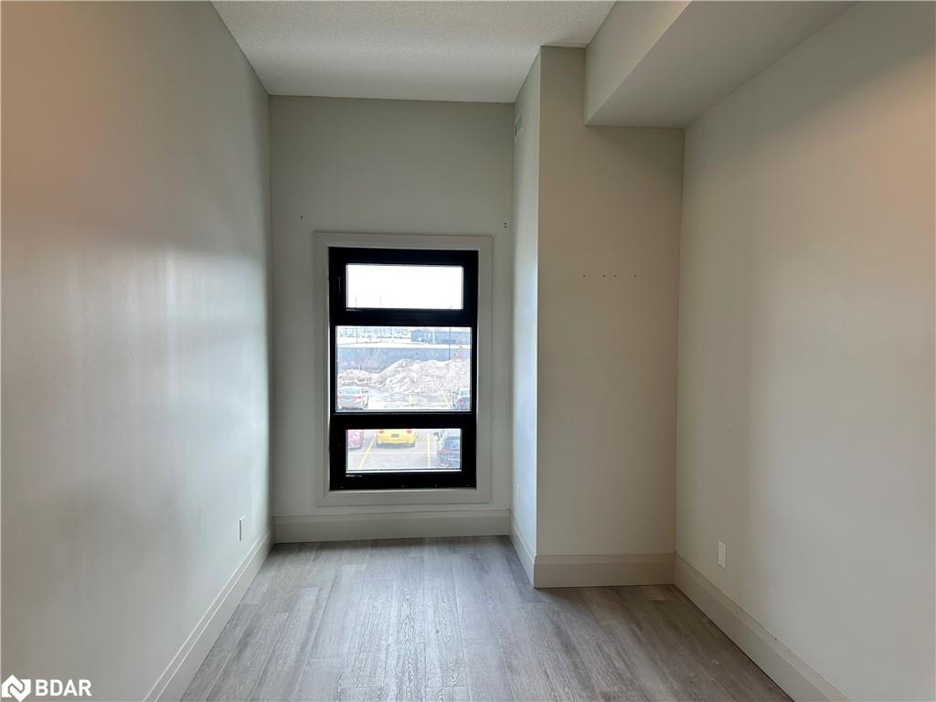 221-75 Barrie Road Unit: 221