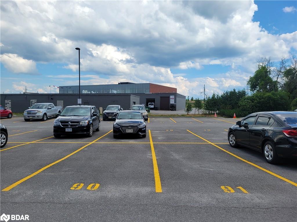 221-75 Barrie Road Unit: 221