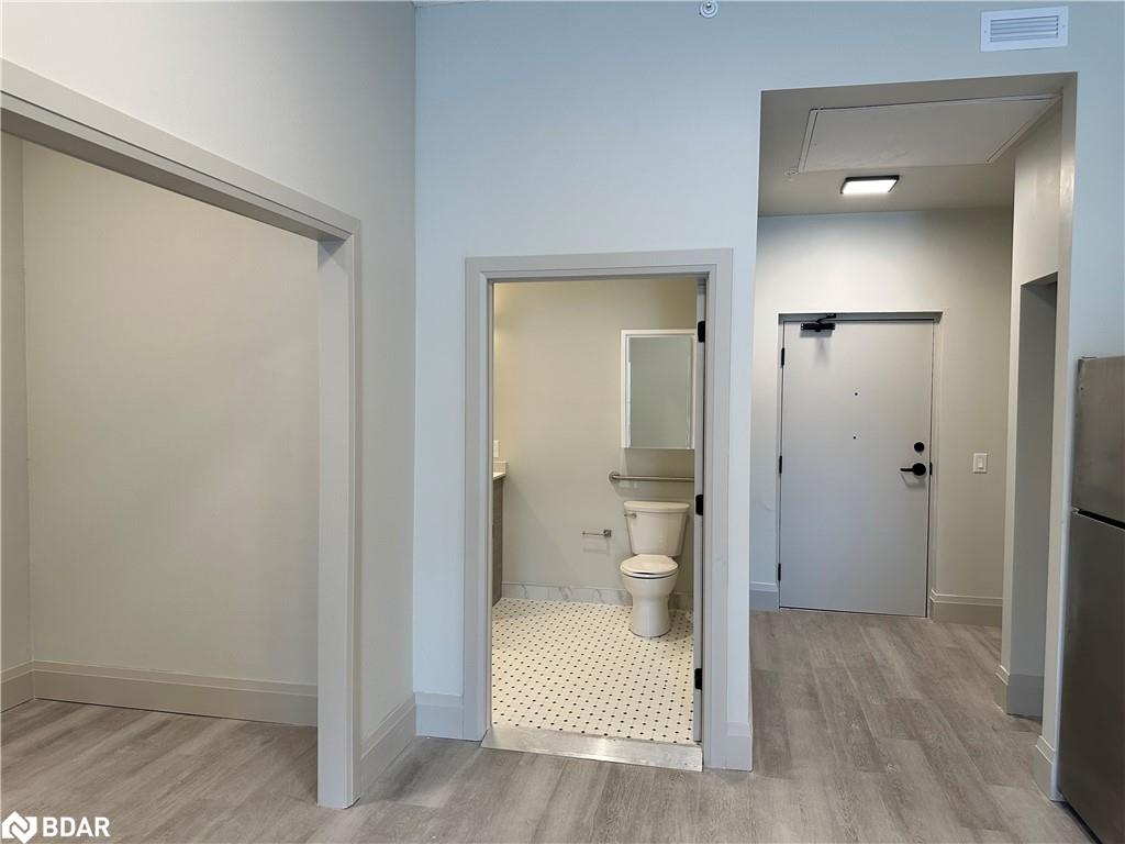 412-75 Barrie Road Unit: 412