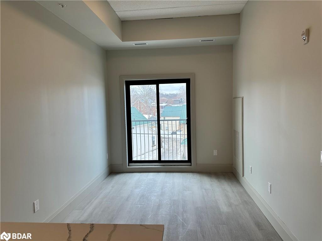 412-75 Barrie Road Unit: 412
