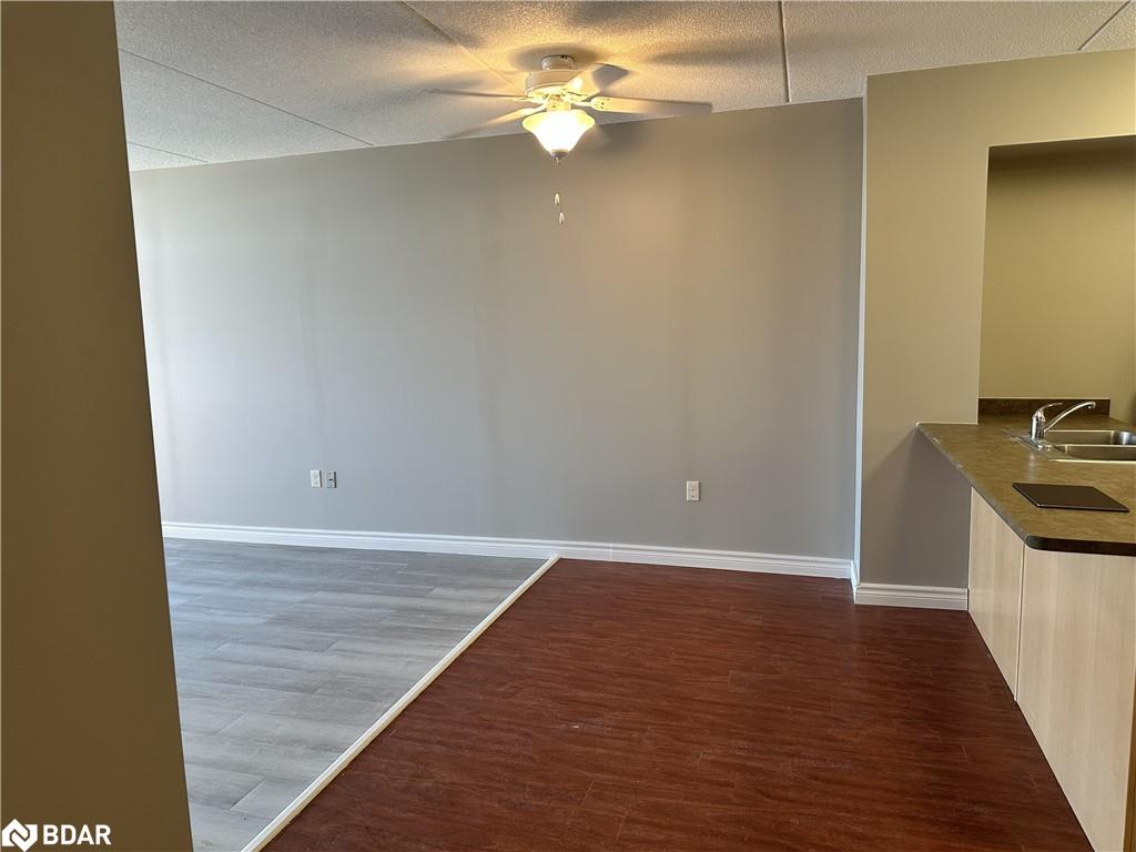411-85 Barrie Road, Orillia Unit: 411