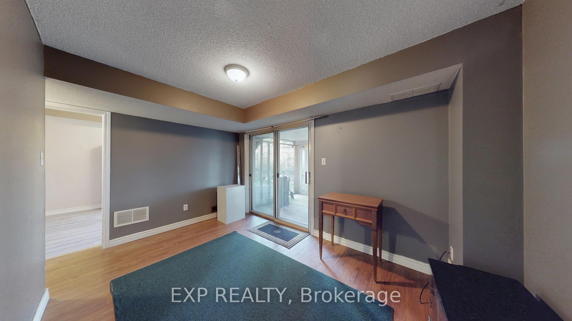 4 Trillium Crescent, Barrie, ON L4N 5P5