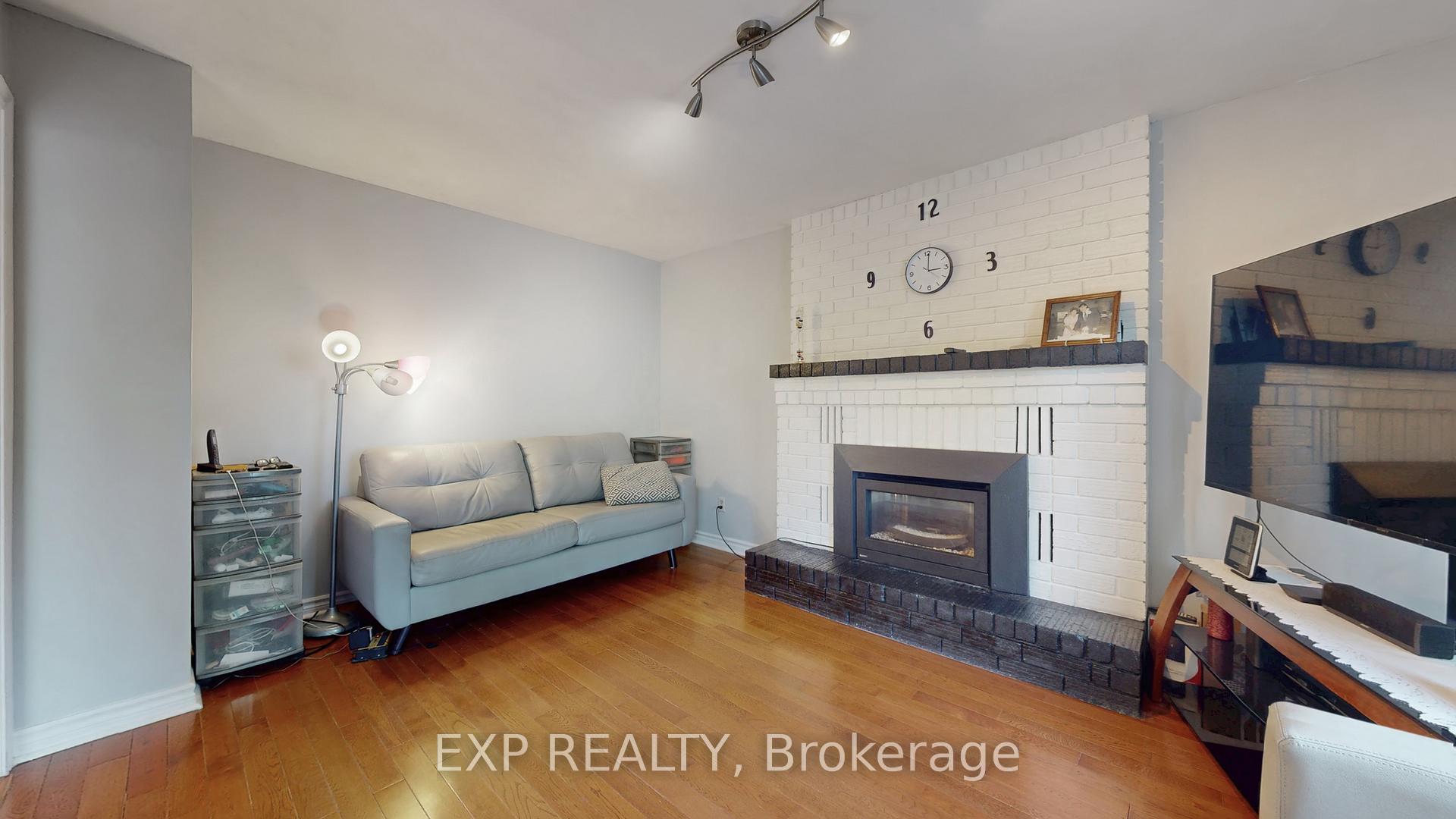 4 Trillium Crescent, Barrie, ON L4N 5P5