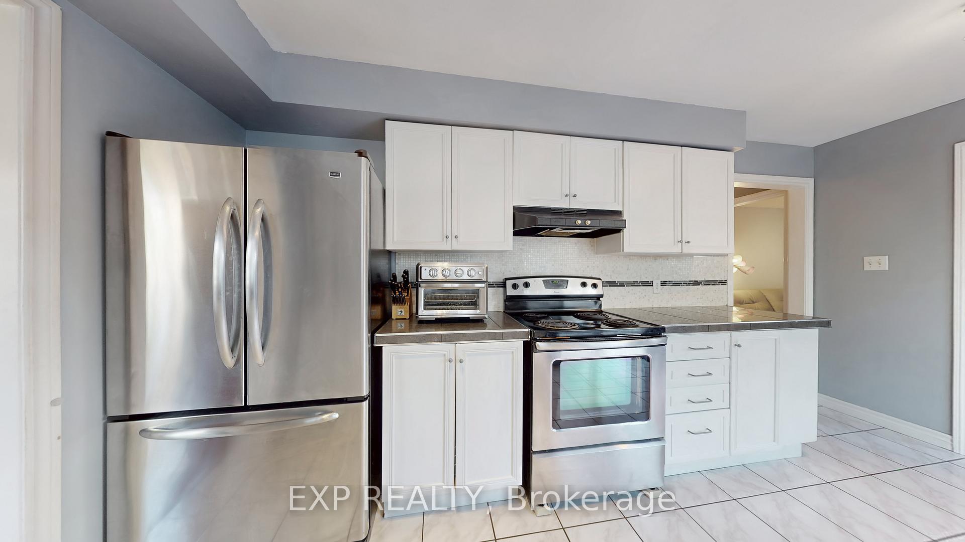 4 Trillium Crescent, Barrie, ON L4N 5P5