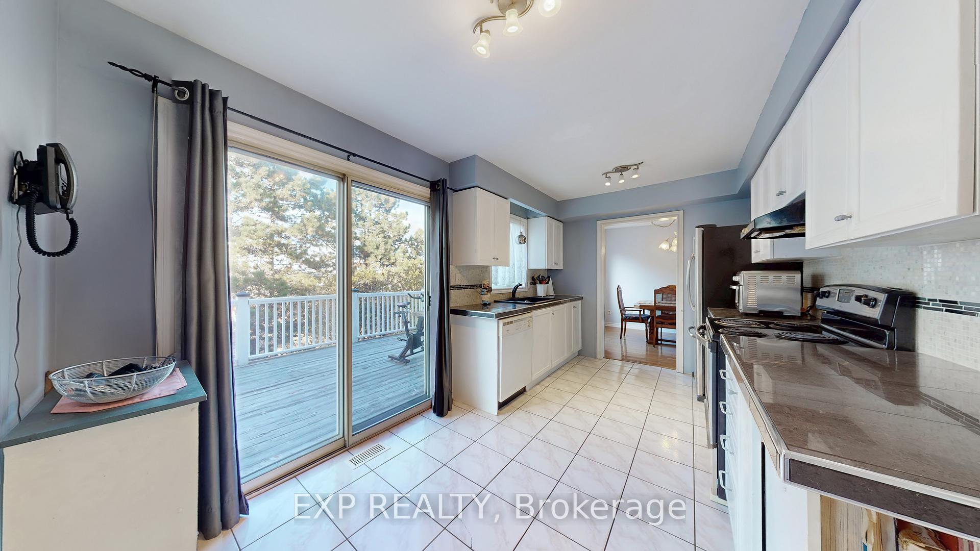 4 Trillium Crescent, Barrie, ON L4N 5P5