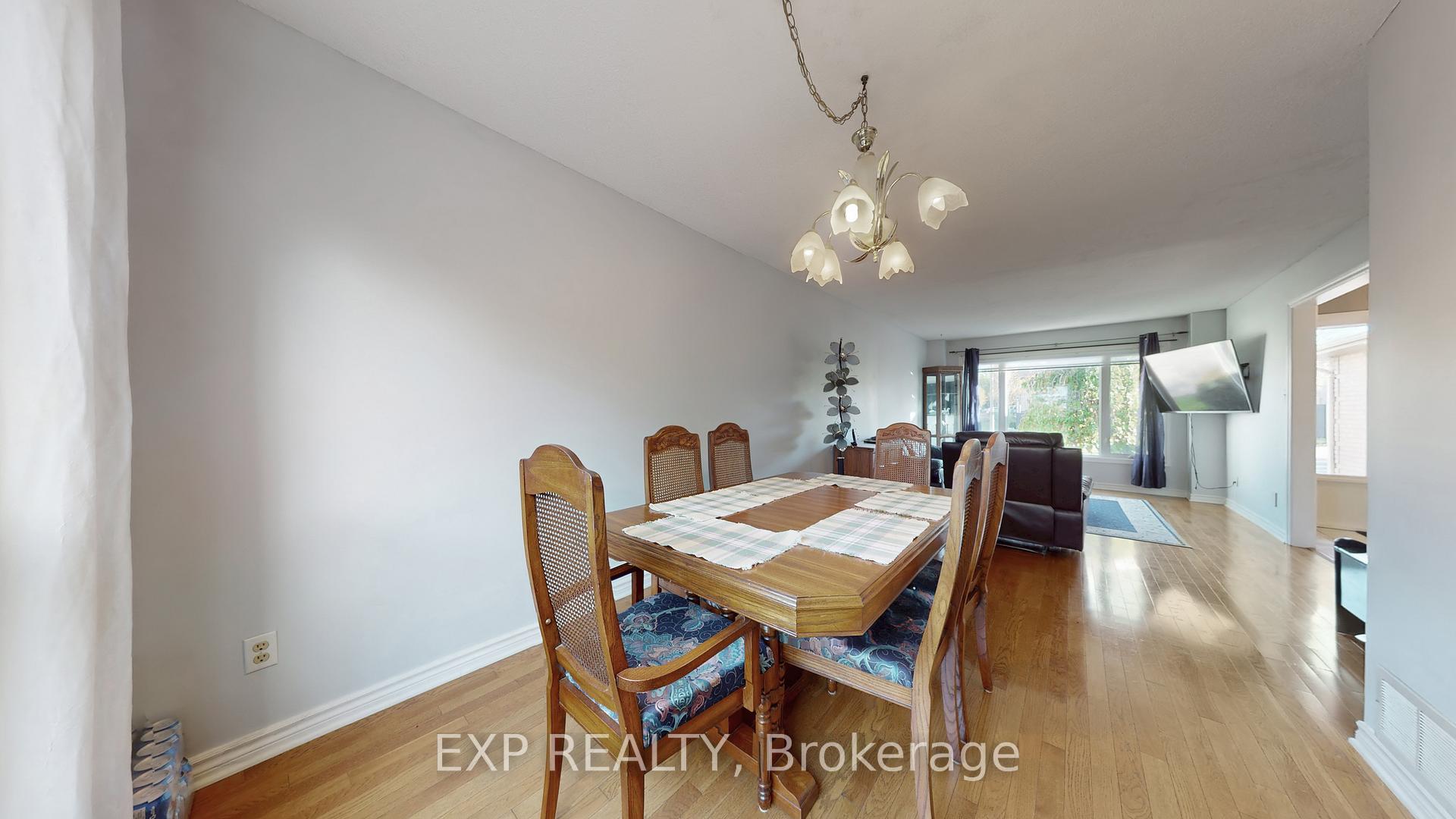 4 Trillium Crescent, Barrie, ON L4N 5P5