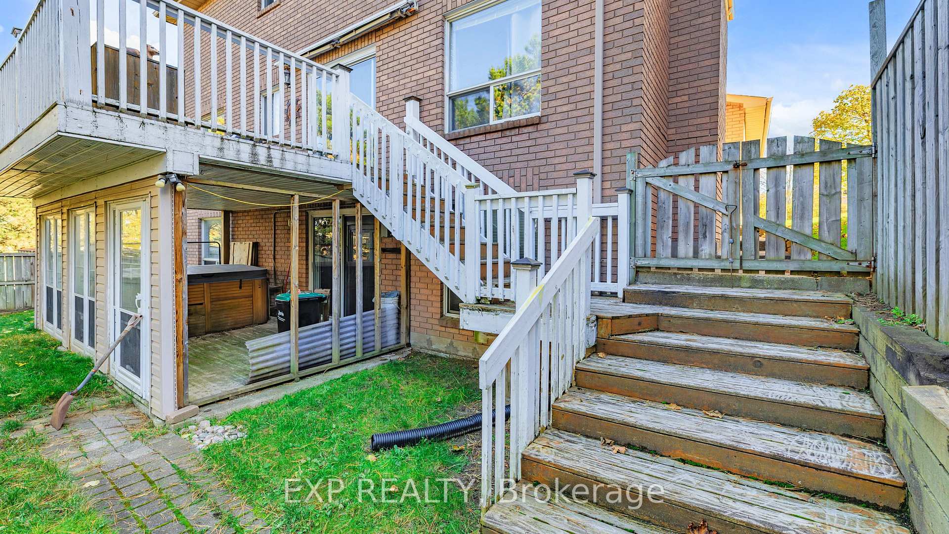 4 Trillium Crescent, Barrie, ON L4N 5P5