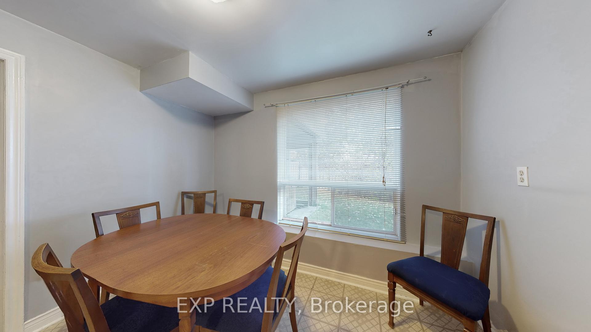 4 Trillium Crescent, Barrie, ON L4N 5P5