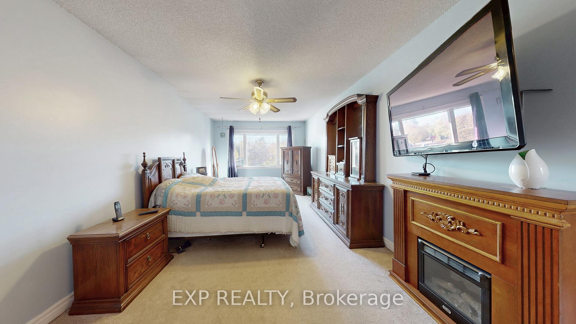 4 Trillium Crescent, Barrie, ON L4N 5P5