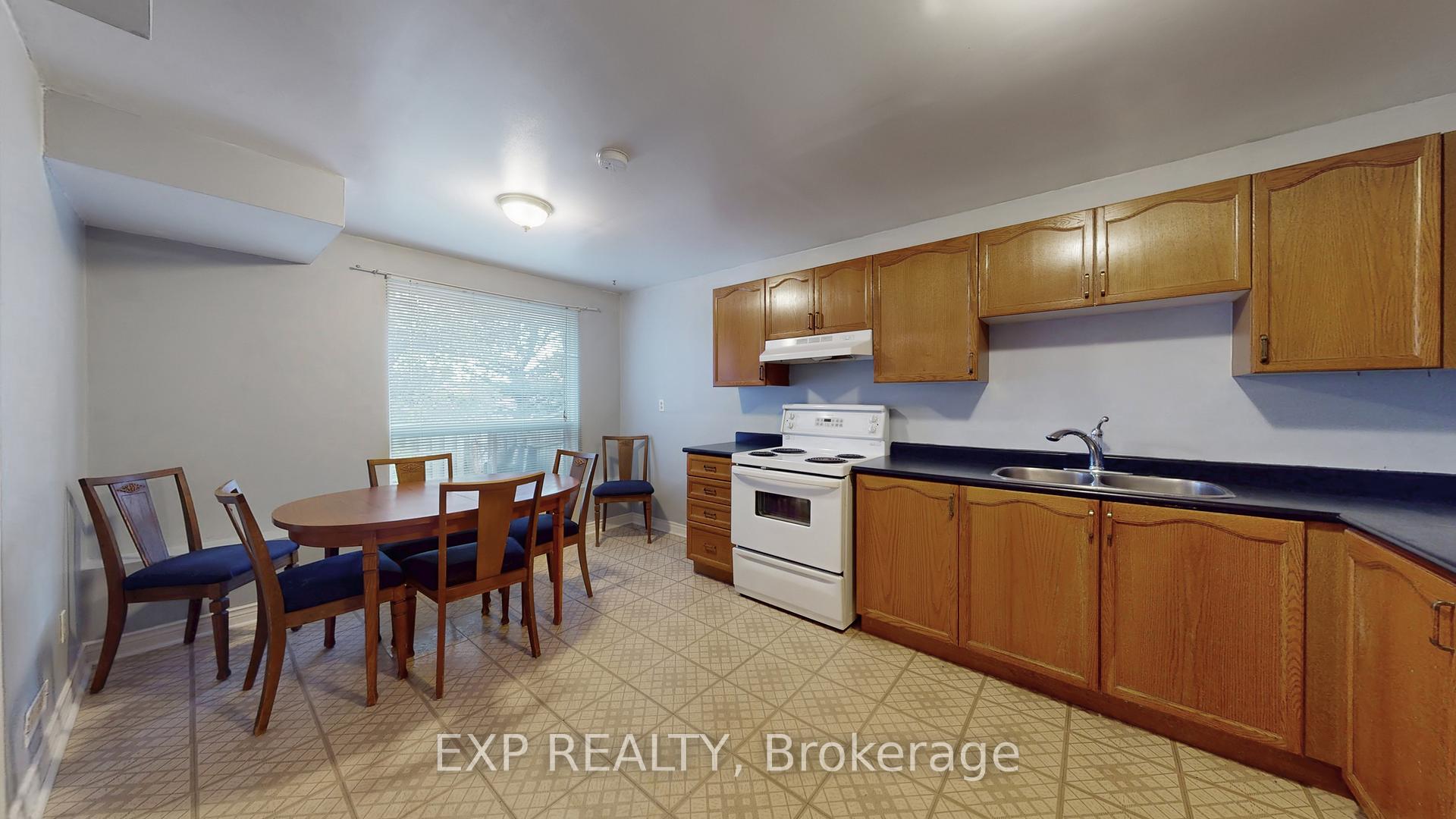 4 Trillium Crescent, Barrie, ON L4N 5P5