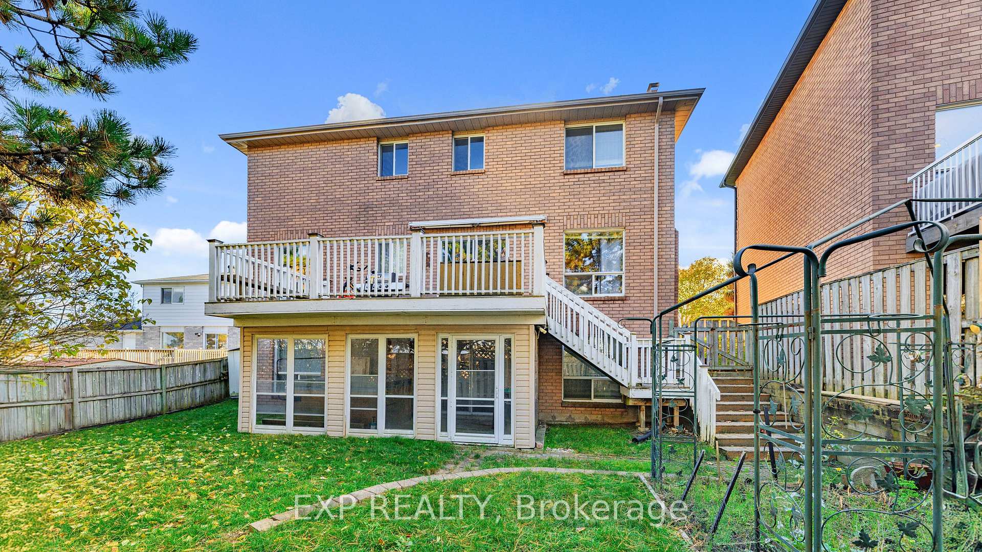 4 Trillium Crescent, Barrie, ON L4N 5P5