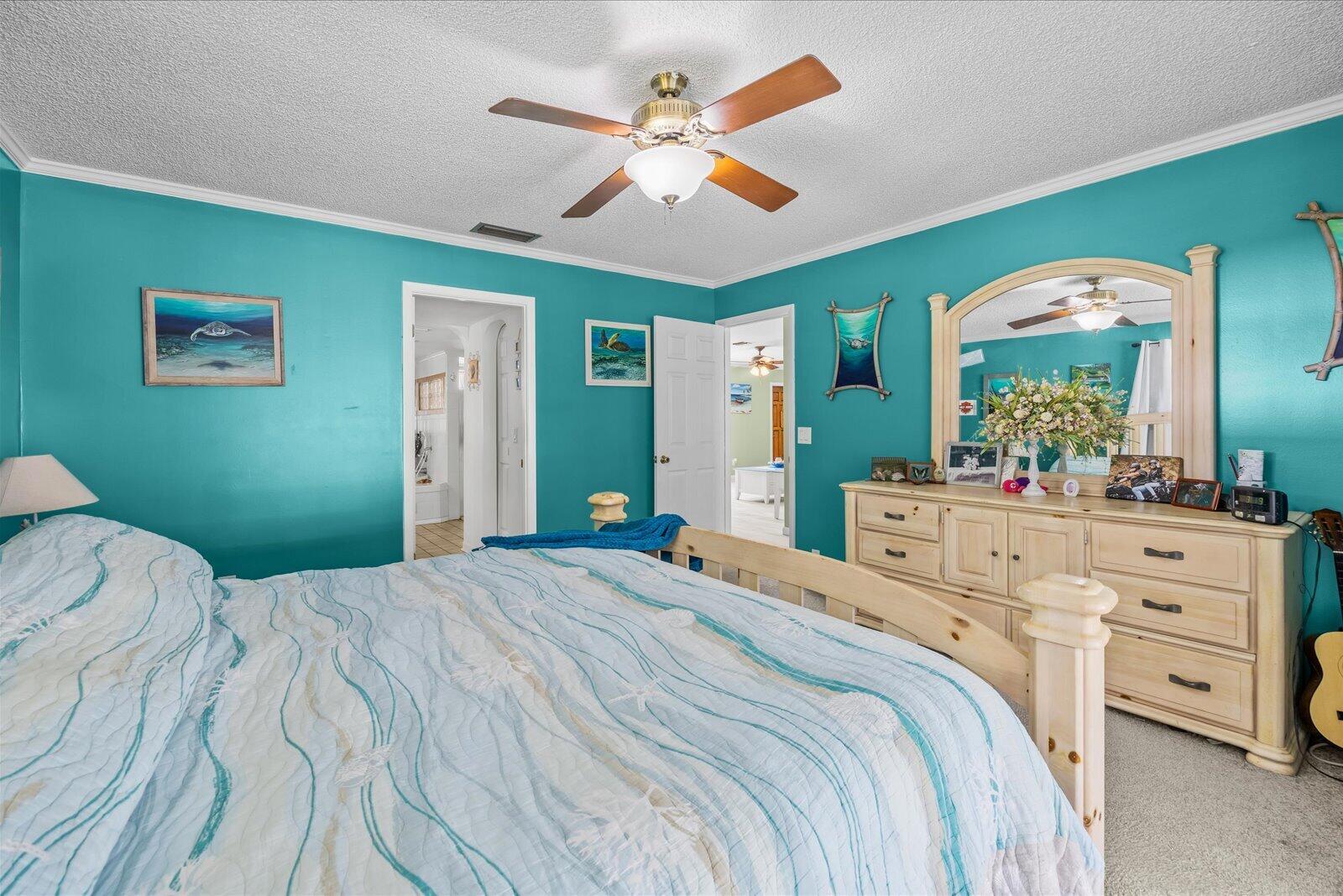 6008 Palmetto Drive