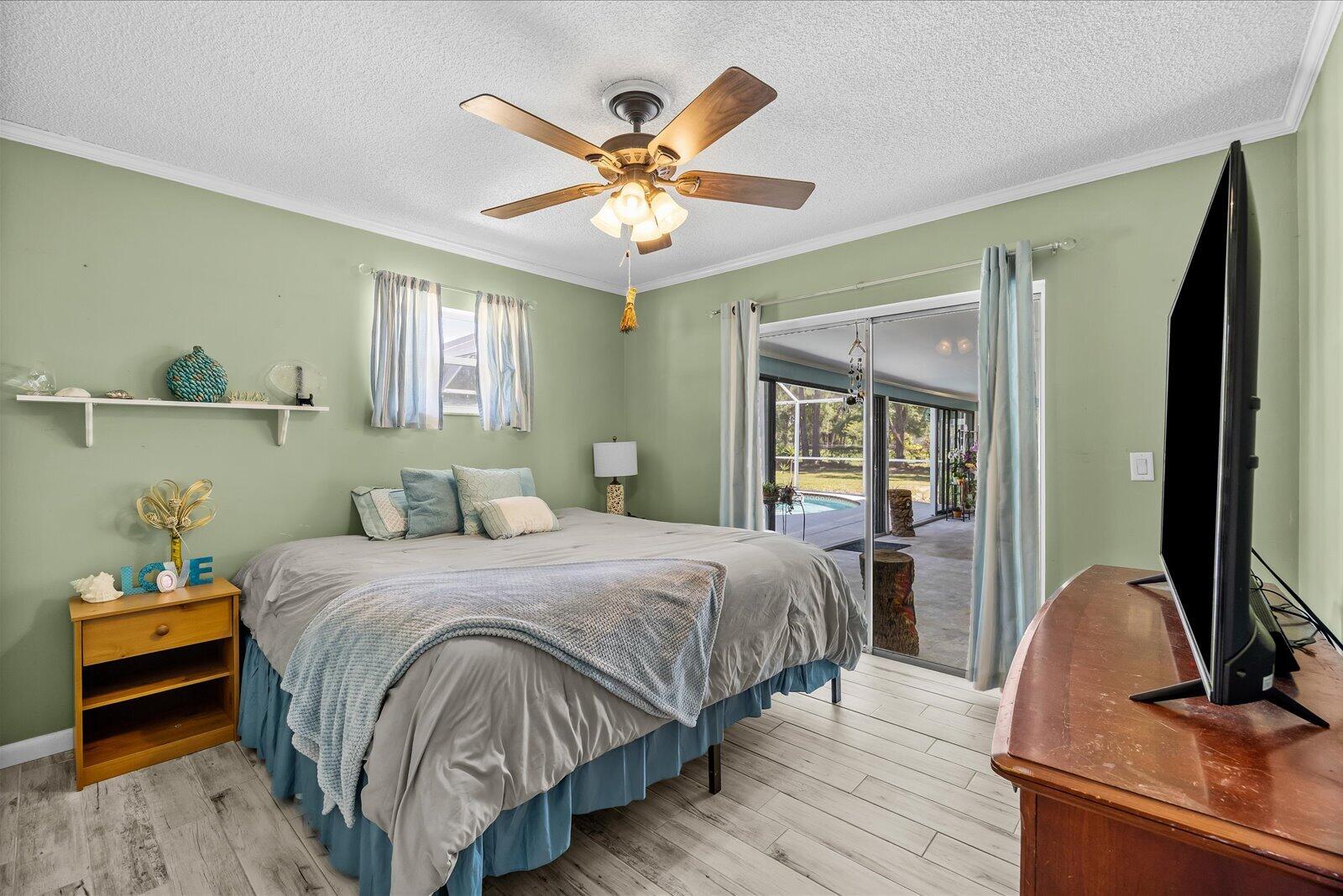 6008 Palmetto Drive