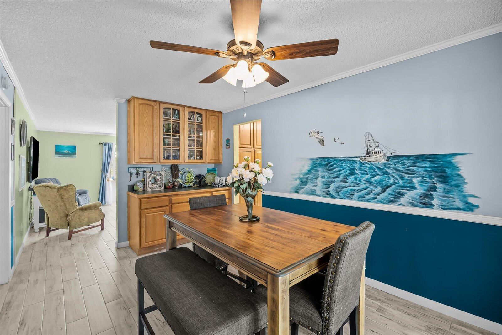 6008 Palmetto Drive