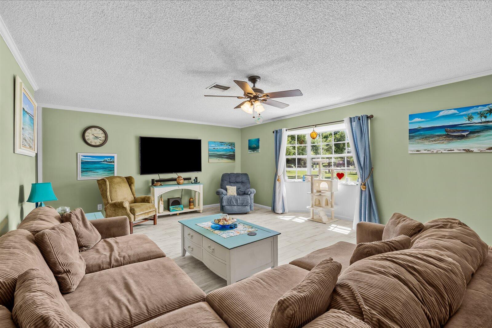 6008 Palmetto Drive