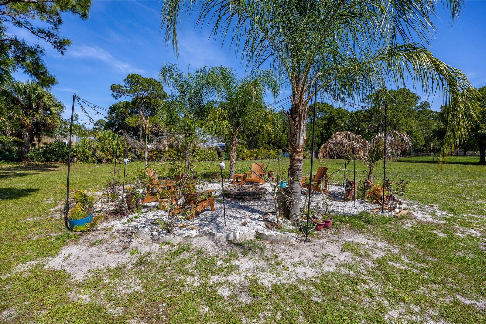 6008 Palmetto Drive