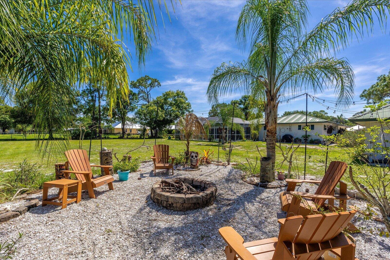 6008 Palmetto Drive