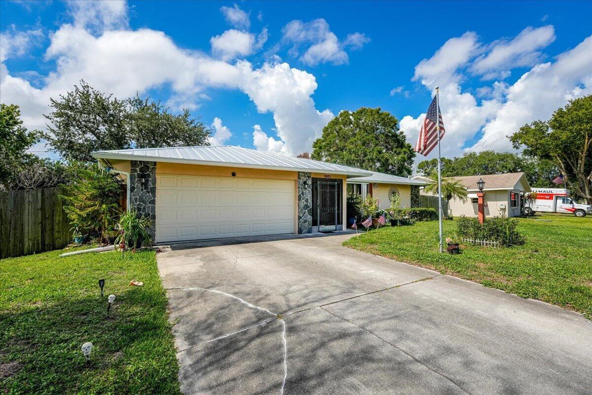 716 SE Evergreen Terrace, Port St. Lucie