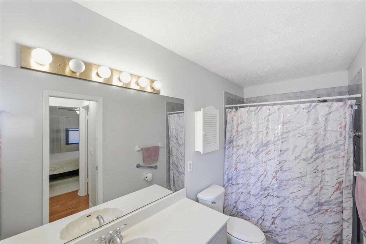 716 SE Evergreen Terrace, Port St. Lucie