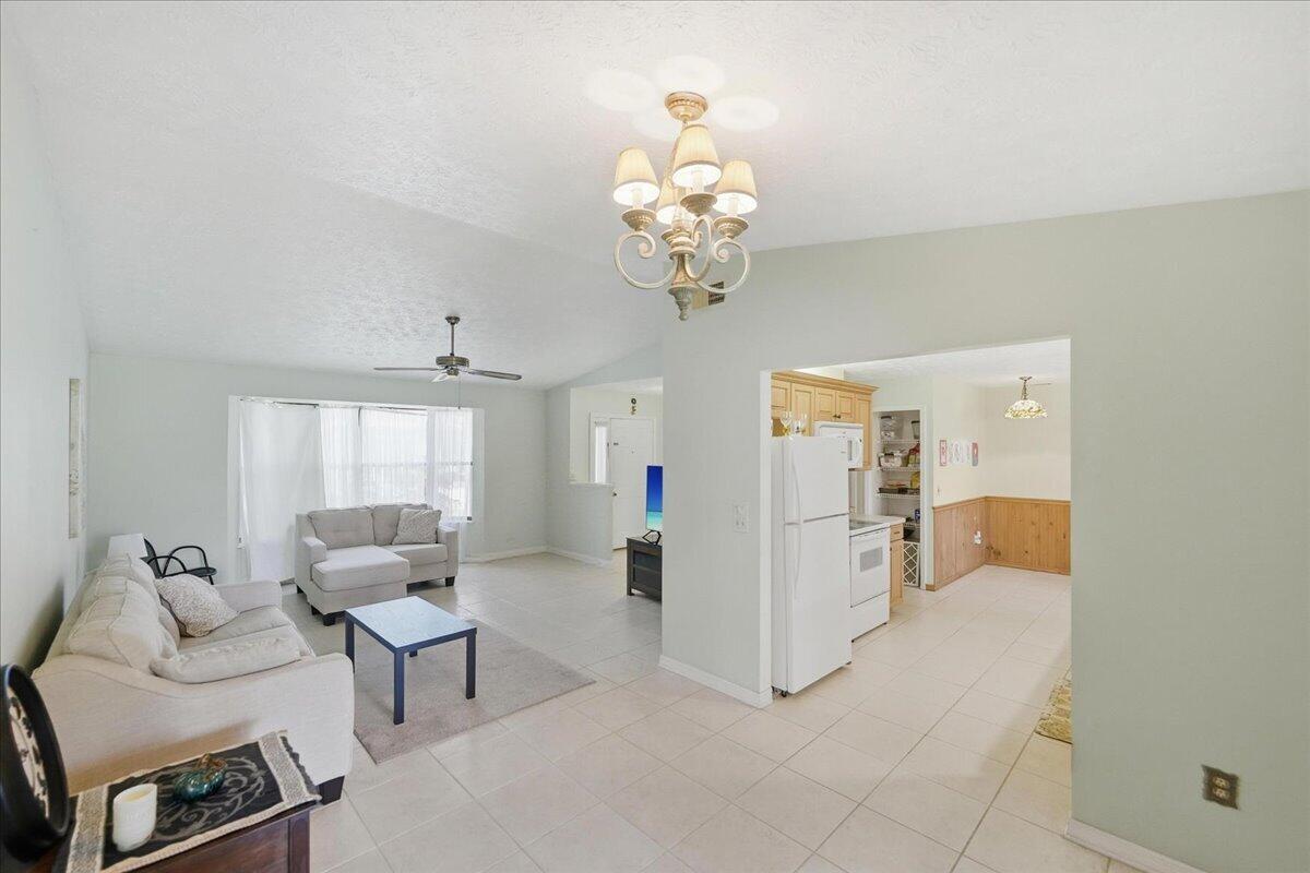 716 SE Evergreen Terrace, Port St. Lucie