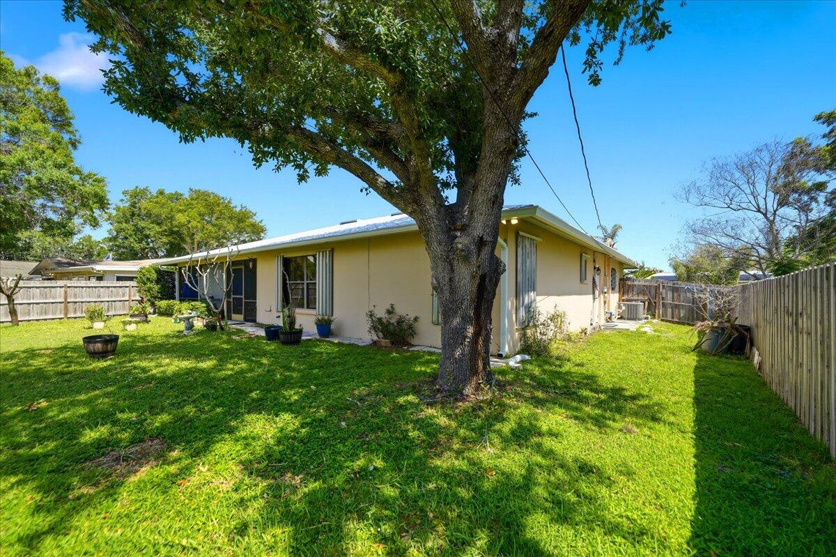 716 SE Evergreen Terrace, Port St. Lucie