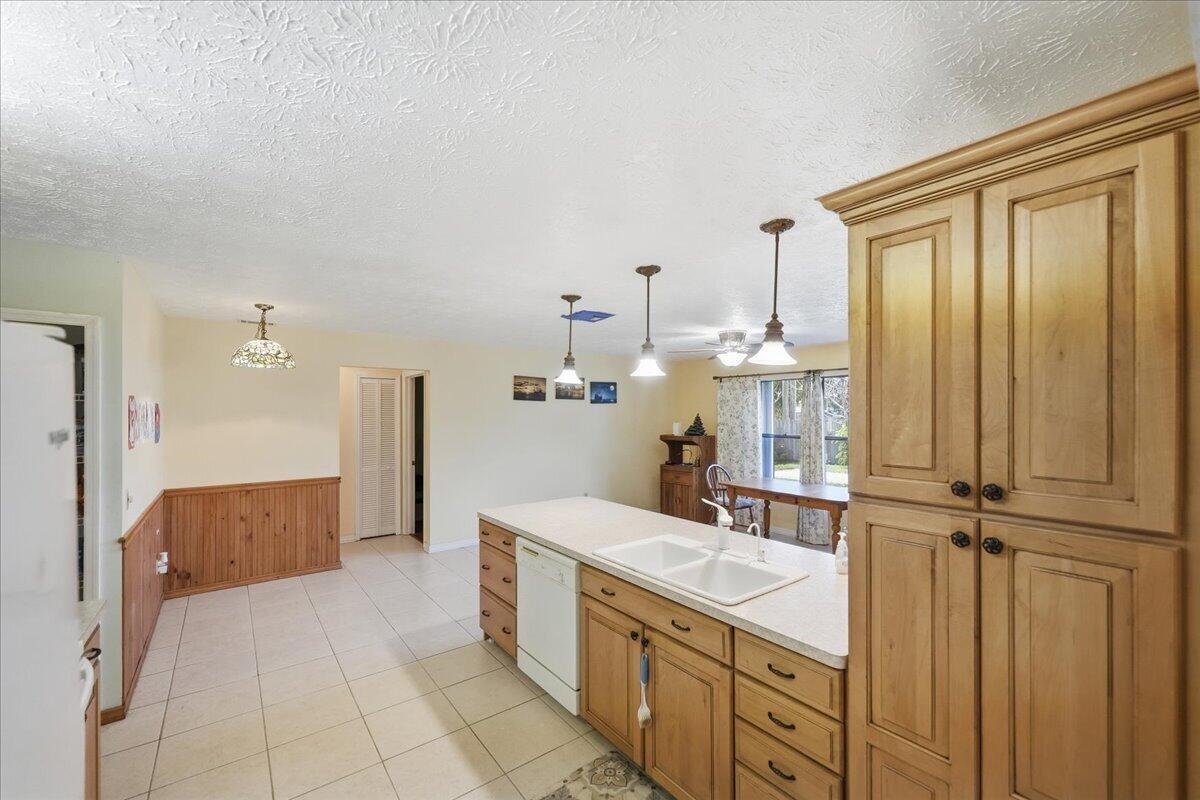716 SE Evergreen Terrace, Port St. Lucie