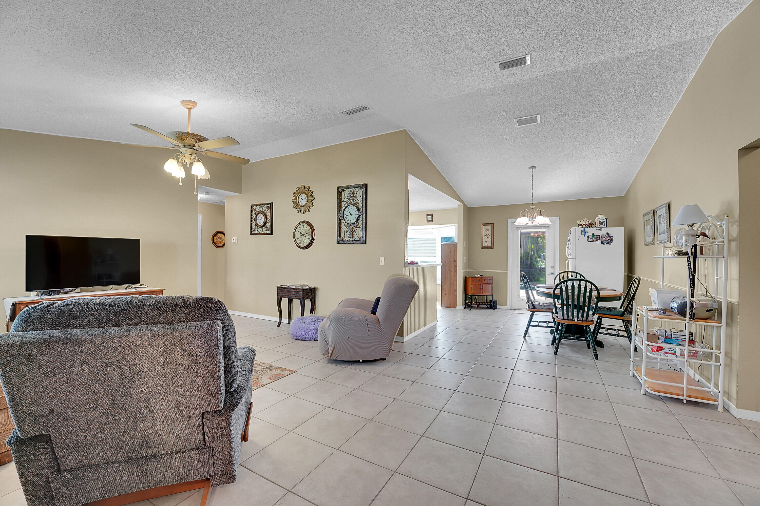 1917 SE Floresta Drive, Port St. Lucie