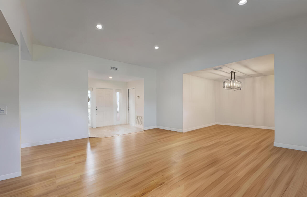 2918 SW Westlake Circle