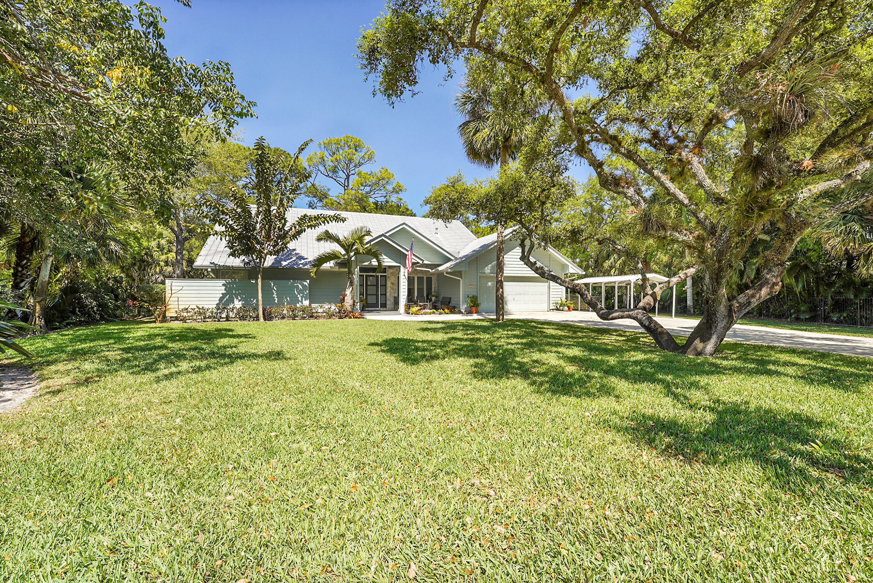 8288 SW Oak Hammock Court