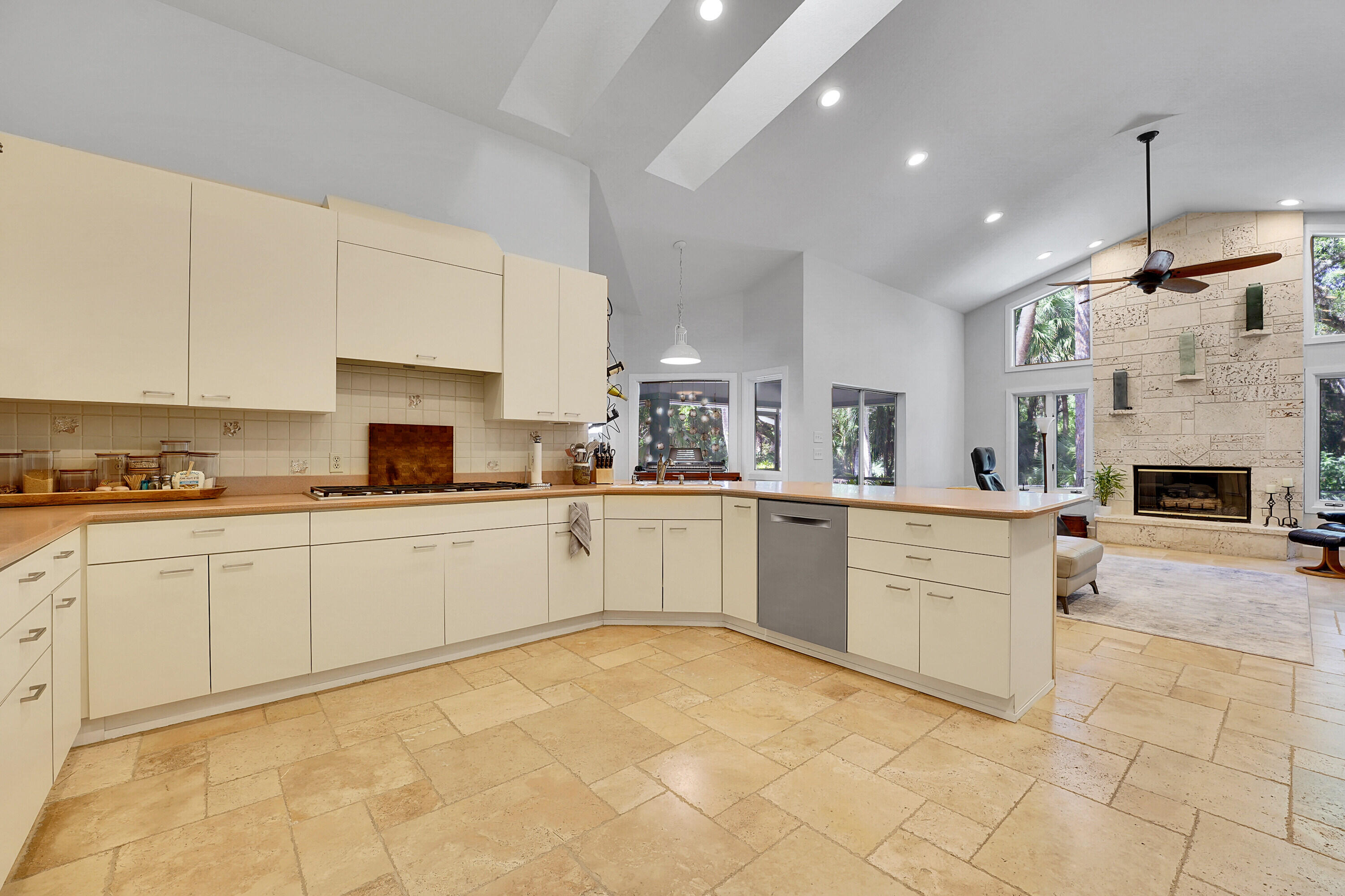 8288 SW Oak Hammock Court