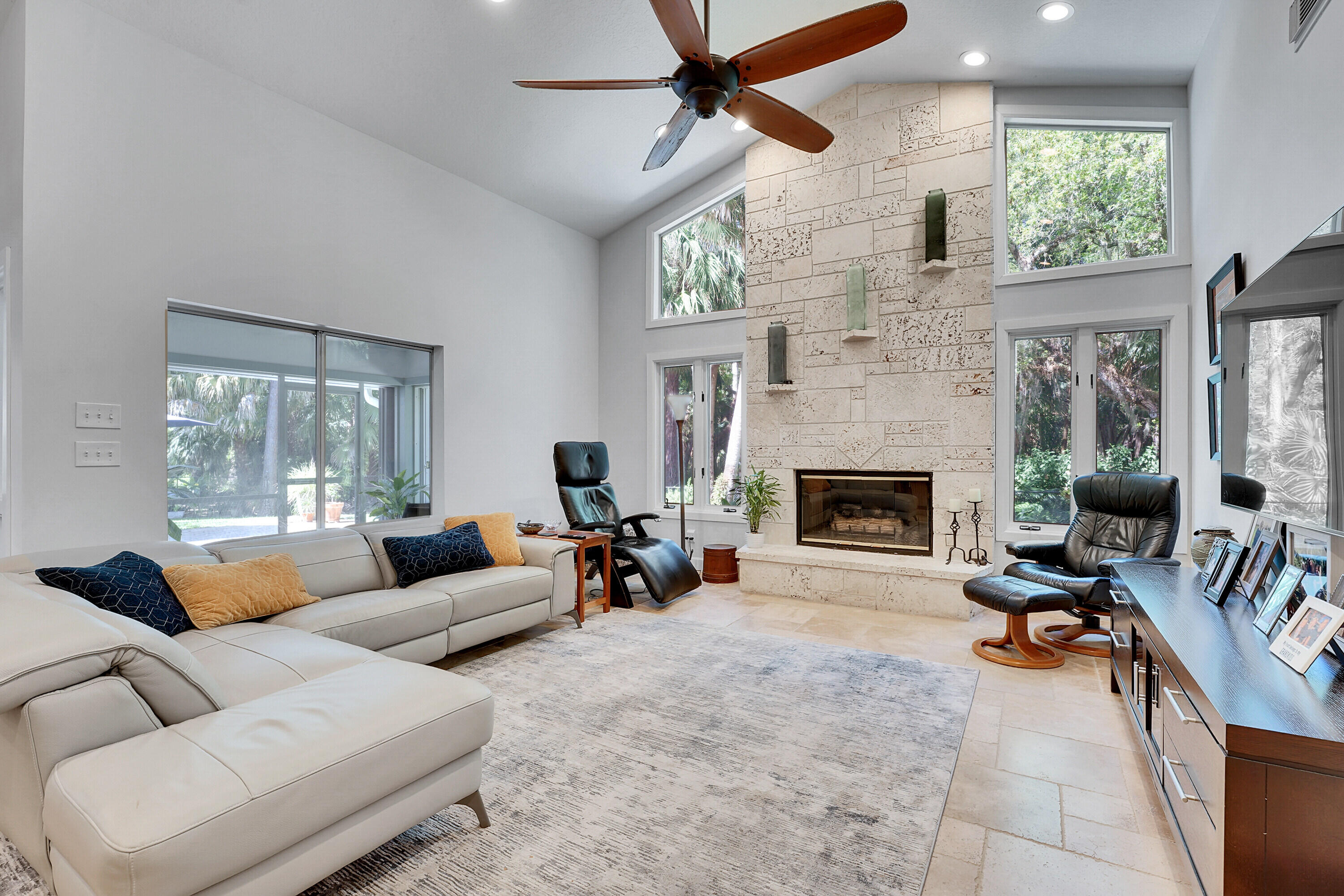 8288 SW Oak Hammock Court
