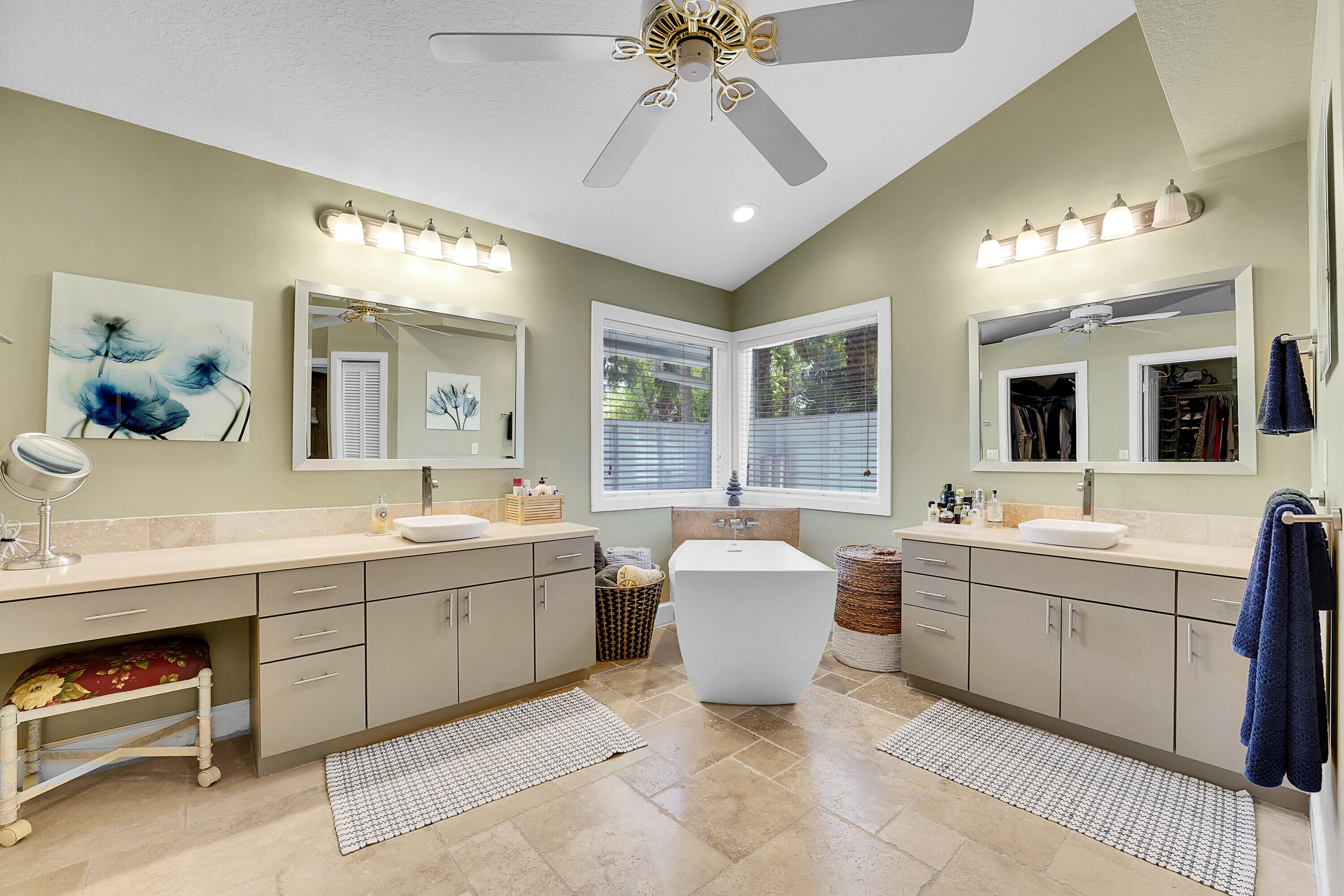 8288 SW Oak Hammock Court